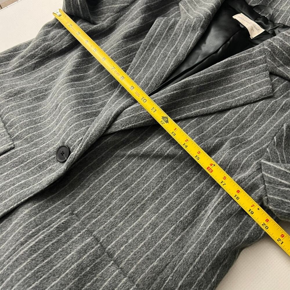 Universal Thread Gray Stripe Blazer Jacket Women … - image 5